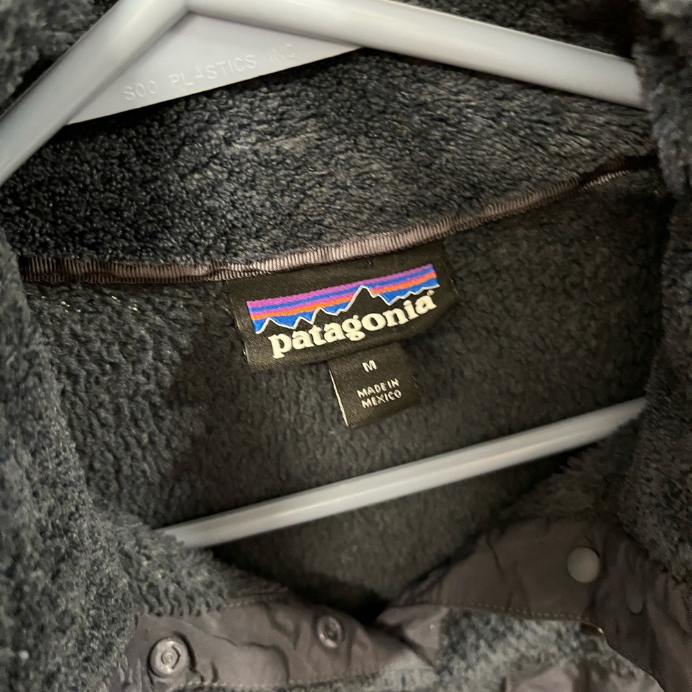 Patagonia pullover sweater - Picture 2 of 3
